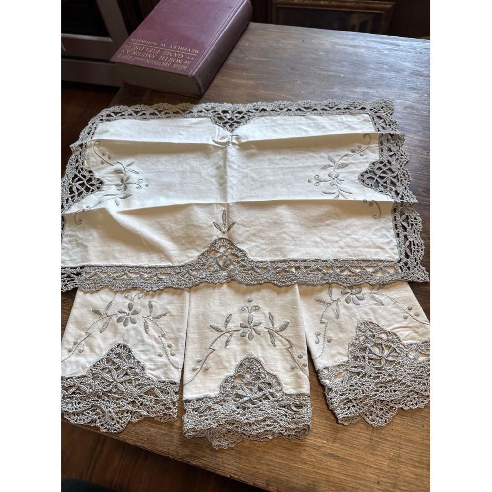 Vintage French Embroidered Lace Gray w/ 4 Napkins Elegant Classic - Picture 10 of 11